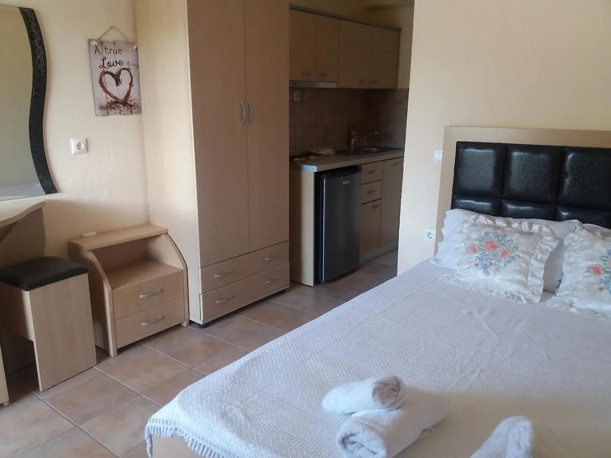 House Meltemi Apartment Kalamitsi  Greece
