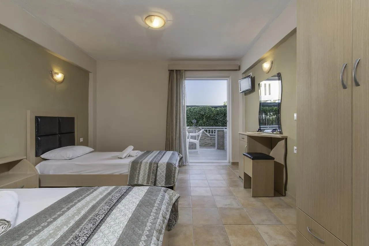 House Meltemi Apartment Kalamitsi